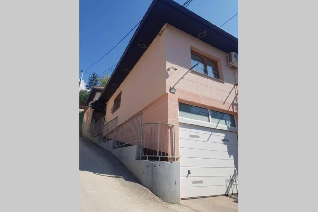 Apartman Sa Garazom I Internetom SJJ Exteriér fotografie