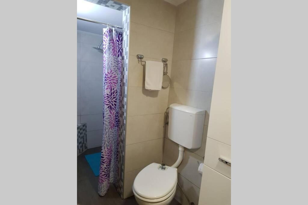 Apartman Sa Garazom I Internetom SJJ Exteriér fotografie
