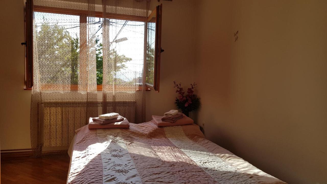 Apartman Sa Garazom I Internetom SJJ Exteriér fotografie