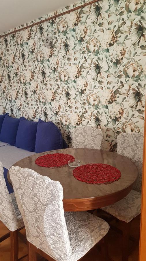 Apartman Sa Garazom I Internetom SJJ Exteriér fotografie